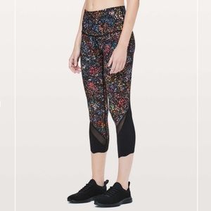 Lululemon Wunder Under Crop II Flowerescent